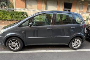 LANCIA MUSA 2008