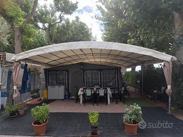 Roulotte Burstner completa di veranda e copertura 