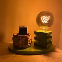 Lampada artigianale in legno verniciato verde