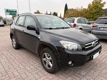 TOYOTA RAV 4 2.2 D INTERNO PELLE GANCIO TRAINO