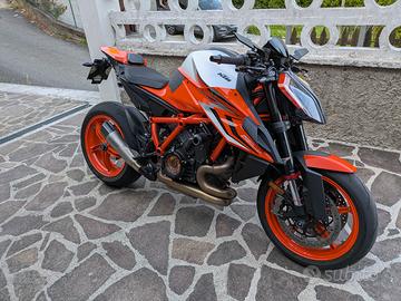 KTM SuperDuke 1290R 2022
