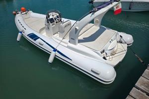 Gommone Albatros Samoa 670 EFB 225 CV