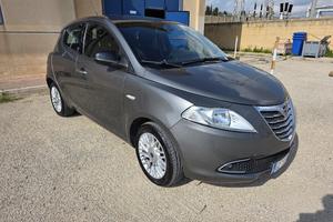 LANCIA Y 