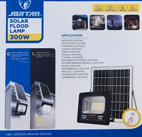 Faro a Led 300W con Pannello Solare telecomando+++ - Giardino e Fai da te  In vendita a Caserta