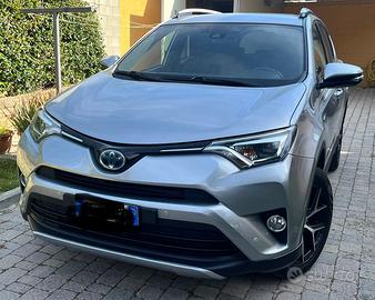 TOYOTA RAV 4 HIBRYD 2017