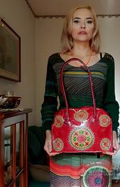Borsa grande. / vera pelle. / Nuova.
