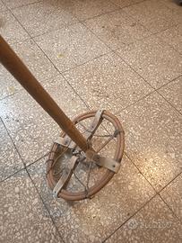 sci vintage in legno