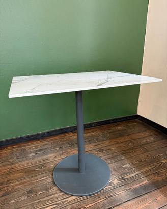 24 Tavoli Silestone 60X80, base SCAB Tiffany