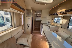 MOTORHOME RAPIDO 883 GARANZIA 12 MESI
