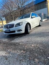 MERCEDES C200 DEL 2010