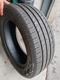 Kumho 225/55-zr17 estive