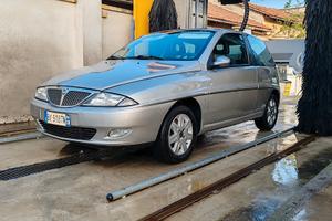 Lancia y Unica 16v- 2002