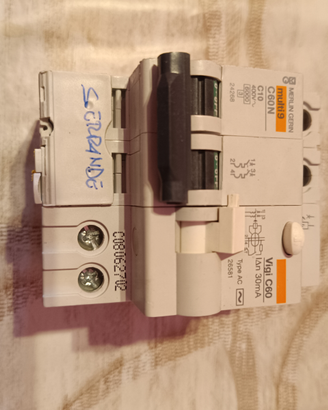 Interruttori magnetotermici e altro