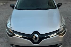 RENAULT CLIO 1.5 DIESEL 75 CV PERFETTA NUOVA