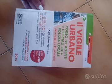 Libro concorso vigile urbano