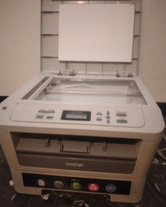 Stampante con scanner integrato Brother DCP 7057