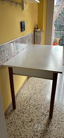 Tavolo da cucina