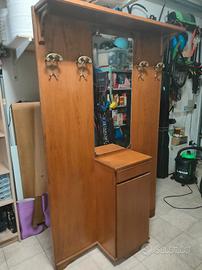 Mobile con specchiera porta abiti da ingresso 