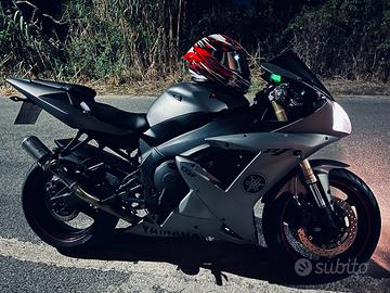 Yamaha YZF R1 - 2002