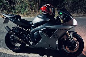 Yamaha YZF R1 - 2002