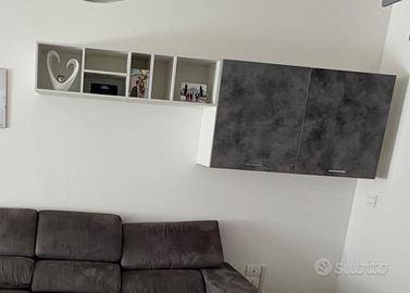 Mobili tv e mobile divano