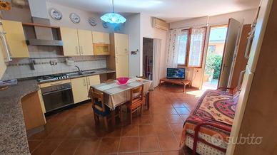 Isola d'Elba, Bilocale con terrazza vicino al mare