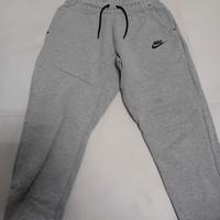 tuta tech nike grigia