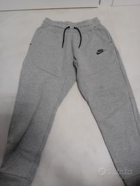 tuta tech nike grigia