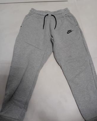 tuta tech nike grigia
