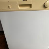 Lavastoviglie smeg