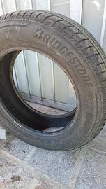 Pneumatici Bridgestone 185/60 R15 88H T052