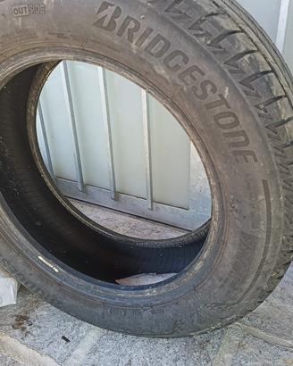 Pneumatici Bridgestone 185/60 R15 88H T052