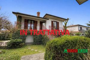 Villa di 146 m² con 3 locali e box auto doppio a A