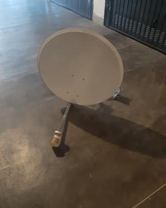 Parabola satellitare