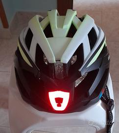 Casco bici taglia M/L 57/62 con luce posteriore