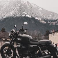 Moto aguzzi V7 III Stone 2018