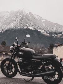 Moto aguzzi V7 III Stone 2018