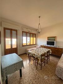 Appartamento con cortile e garage