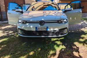Golf VIII 1.5 eTsi Style 130cv dsg anno 2023