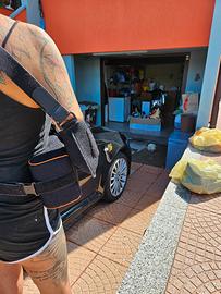 tutor con bracciolo e cuscino braccio destro