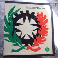 Due album francobolli Repubblica Italiana