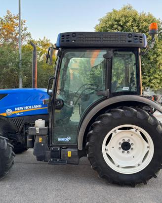 TRATTORE NEW HOLLAND DEL 2022