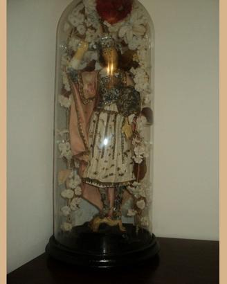 Santo con campana di vetro