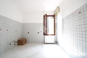 3 LOCALI A SAN FELICE SUL PANARO