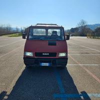 carroattrezzi Iveco daily 