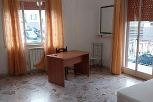 Camere pressi Piazza Antonello