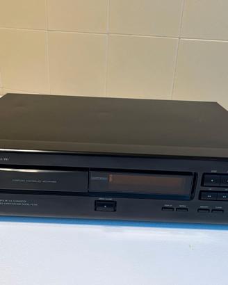 Lettore CD Onkyo DX-710