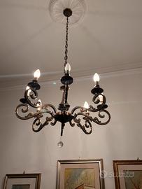 Lampadario classico a 8 luci