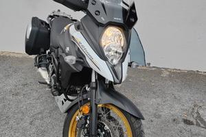 Suzuki V Strom DL 650 XT explorer