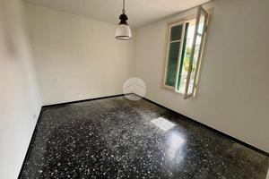 4 LOCALI A MONEGLIA